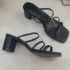 Sandaler Summer High Heeled Sandals Party Fashion 100% Leather Women Work Shoe Designer Sexiga klackar Lady Metal Belt Buckle Thick Heel Black Woman Shoes Large