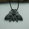 Chaînes Goth Witchy Wicca Noir Couleur Dark Moth Moon Butterfly Collier