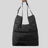 Bolsas de noite Moda Colete design de ombro acolchoado designer acolchoado bolsas femininas de nylon para baixo algodão bolsa tiracolo grande bolsa inchada 2023