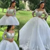 Sparkly Lace Wedding Dresses Princess Ball Gown 2022 Beaded Flowers Illusion Bodice long Sleeves Floor Length Bridal Gowns C0316224e