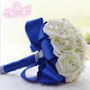 Bouquets De Mariage Artificiels Nouveau 16 Fleurs Ivoire À La Main Ruban Bleu Royal Bouquet D'anniversaire De Mariage Pour Les Mariées 18-20cm274F