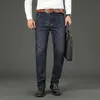 Mens Jeans Business Casual Straight Stretch Fashion Classic Blue Black Work Denim Trousers Man varumärke KLÄDER STORLEK 3238 230720