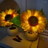 Lampade da tavolo LED girasole lampada tulipano decorazione luce notturna vaso di fiori artificiale atmosfera comodino per paesaggio regalo