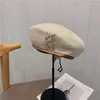 Bérets Xiaoxiangfeng Beret pour femmes automne et hiver de luxe en diamant peintre en laine incrustée chapeau coréen version