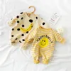 2021 Yeni Bahar Bebek Bebek Erkek Romper Polka Dot Muz Gülümseme Çizgili Tulum Çocukları Moda Kıyafetleri E3081268F