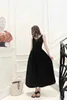 基本的なカジュアルドレスデザイナーデザイナータンクドレス女性のファッショナブルな気質スリムウエストシュスリーバーズバックストラップロング2023夏の新しいYPKA CCPV