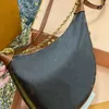 2021 Top Designer Borse da donna Stella Stesso stile Borsa vintage Ascella Crossbody Pelle color caramella Una spalla Tote di lusso 235b