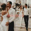 Los más nuevos monos vestidos de novia fuera del hombro satén primavera playa Mariage árabe de talla grande vestido de novia para novia robe de marie2347