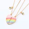 Pendentif Colliers 2pcs Mode Rainbow Magnet Collier pour femmes Romantique Coeur brisé Clavicule Chaîne BFF Amis Bijoux Cadeaux de fête 2023