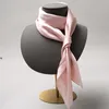 Шарфы мода твердый щипленка для женщин головы для волос розовые зеленые белые шелковые шарфы шарфы женский 70 см 70 см. Банданы Леди 230721