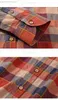 Мужские повседневные рубашки качество хорошая ретро -клетчатая рубашка Осень красная клетчатая рубашка мужская рубашка с длинным рукавом Хумовая хлопчатобумажная рубашка мужское платья рубашки L230721