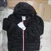 Mens Classic Down Coats Winter Puffer Jackets Najwyższa wysokiej jakości projektant Parma Casual Płaszcz Odzyski ciepłej kurtki z piór ubranie czarne