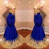 Halter Sexy Ballkleider Afrikanische Lange Tiefem V-ausschnitt Gold Spitze Applikationen Königsblau Cocktailpartykleid Rückenfreie Abendkleider279Z