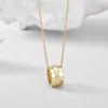 Pendentif Colliers Mode Classique Style Européen Et Américain Bijoux Collier Pour Femmes Rétro Ins Chandail Chaîne Cadeau D'anniversaire