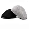 BERETS KOREA STIL SOMMER SUN CAP HATS Vanlig Solid Black White Grey Ivy Cabbie Flat Caps Breattable Mesh Män kvinnor basker