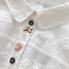 2020 Nova Blusa Feminina Outono Mori Girl Literária Bordado Cor Botão Algodão Branco Camisas Gola Turndown