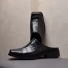 Zapatos de cuero para hombre de tendencia británica, zapatos de cuero genuino hechos a mano de diseñador a la moda con patrón de cocodrilo, zapatos sociales de fiesta negros para hombre