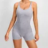 Ensembles actifs été Yoga combinaison 2023 costume de Sport pour Fitness court Sport salopette femmes ensemble de gymnastique dos nu vêtements de Sport gris