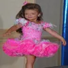 Pretty Fushia Little Girl's Pageant Dresses Pärlade kristaller Ruffles Lovely Tiered Girls Formal Dresses300G