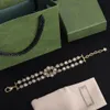 Smycken charm juveleris kvinnor designer armband populära diamantarmband för bröllopspresent med låda