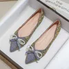 Dress Shoes 2021 String Bead bow-knot flats woman ins satin sneaker shoes women pearl loafers pointed toe shallow moccasins big size 40-43 L230721