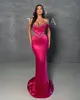 Dubai árabe quente rosa quente vestidos de noite de bainha de um ombro frisado lantejoulas Coutout roupa formal vestido de festa concurso noivado vestidos de noite de celebridades