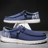 Dress Shoes Men Casual schoenen mode zachte canvas schoenen ademende heren wandelen platte sneakers buitenlicht herenschoenen vulcanisatie schoenen 230811