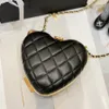 Designer Bolsas de cosméticos Coração de luxo Minaudiere Bags 1: 1 Sacos de corrente de casca de casteira de qualidade 12 cm com caixa MC100