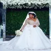 2020 Plus Size Wedding Dresses Luxurious spetspärlor Sheer Neck Sexy Arabic Aso Ebi Bridal Dresses Long Sleeves Wedding Gowns244e