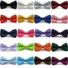 Barnbågar 9 4 5cm 32 färger Justera spännen fast färg Bowknot Occupational Bowtie för Baby Kid Bow Tie Christma178s