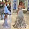 Appliques a farfalla 3D Abiti da ricevimento di nozze Abiti da cerimonia a trapezio con spalle scoperte Abito formale in tulle su misura Lunghezza al pavimento Festa per la sposa G355R