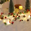 Dekorative Blumen 2,2 m Weihnachtskieferngirlande mit Lichtern Künstliche rote Beeren Rebe Weihnachtsbaum hängende Ornamente Rattan DIY