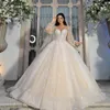 Splendida principessa A Line Abiti da sposa per le donne arabe Sheer maniche lunghe in pizzo Applique Exposed Boning Dubai Abiti da sposa Robe 296J