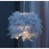 Lampade a sospensione Nordic Creative Feather Lamp Decoratore di ambienti estetici Light Forn Soggiorno Camera da letto Cucina Apparecchio di illuminazione vintage