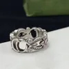 Anelli a fascia di design vintage da donna Fashion Crystal Letter Gold Silver Plated Love Wedding Jewelry Supplies Ring Fine Carving Finger Ring