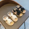 Sandaler 2023 Summer Toddlers Girls Open Toe Soft Beach Shoes For Cross bundna Anti Sliperry Kids Roman 230720