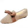 Chaussures habillées Lady Velvet Winter Flats Chaussures chaudes Bout pointu Bow-Knot Slip-Ons Coton Low Top Claussures Mocasines De Mujer 43-33 Marron Beige L230721