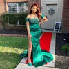 Hunter Mermaid Abiti da sera con perline Off The Shoulder Neck Paillettes Split Side Prom Gowns Sweep Train Satin Plus Size Formal Dres296Q