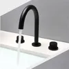 Robinets de lavabo Robinet de salle de bain noir en laiton total Robinets d'évier en or brossé Robinet cascade 3 trous chaud et froid Robinet d'eau