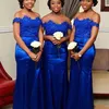 Royal Blue Off Shoulder Satin Mermaid Bridesmaid Dresses Long Lace Applique Pärlade Maid of Honor Gowns Wedding Party Dress Plus SI267G