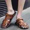 Sandálias de verão Branda de couro respirável Brand Casual Flipers confortáveis Sapatos masculinos Tamanho 38-47 230720