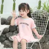 女の子のドレス夏の綿の子供たちのプリンセスドレス漫画スポーツ半袖Tシャツスタイルホームウェアパジャマセット