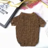 Vêtements pour chiens Automne Hiver Vêtements pour animaux de compagnie Lettre à la mode Broderie Chiot Animaux Chandail Luxurys Designers Pet DogS Clohes Marron Taille: XS-XXL