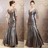 Plus Size Mother of the Bride Dresses Illusion Half Sleeve Appliqued Pleats Mermaid Mothers Dress For Weddings Elegant Formal Prom237v