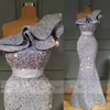 Eleganta silver paljetter sjöjungfru aftonklänningar 2021 en axel sveptåg plus storlek formella prom party klänningar vestidos de novia303g