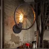 Lampes murales Outela American Style Light Round Creative Roue Forme Design Intérieur Rétro Lampe Luminaires Loft Restaurant LED Sconce