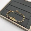 Luxe designer retro kleine bij Charm Armbanden strass messing materiaal voor vrouwen feestliefhebbers cadeau jewelry244R