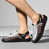 Mężczyzny mody ręcznie tkany letni projekt plaża oddychająca swobodne płaskie sandały fahion deign caual sandał