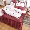 Ensembles de literie housse de couette ensemble rouge coeur plante cachemire lit jupe 4 pièces épais ponçage coréen princesse Style Double simple