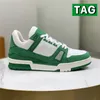 Outdoor Designer schoenen Logo Embossed Trainer Sneaker triple wit zwart geel rood denim hemelsblauw roze luxe casual sneakers platform heren dames trainers